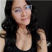 Clases virtuales para reforzar o explicar temas, las clases se las imparte por medio de zoom, con material de apoyo y programación